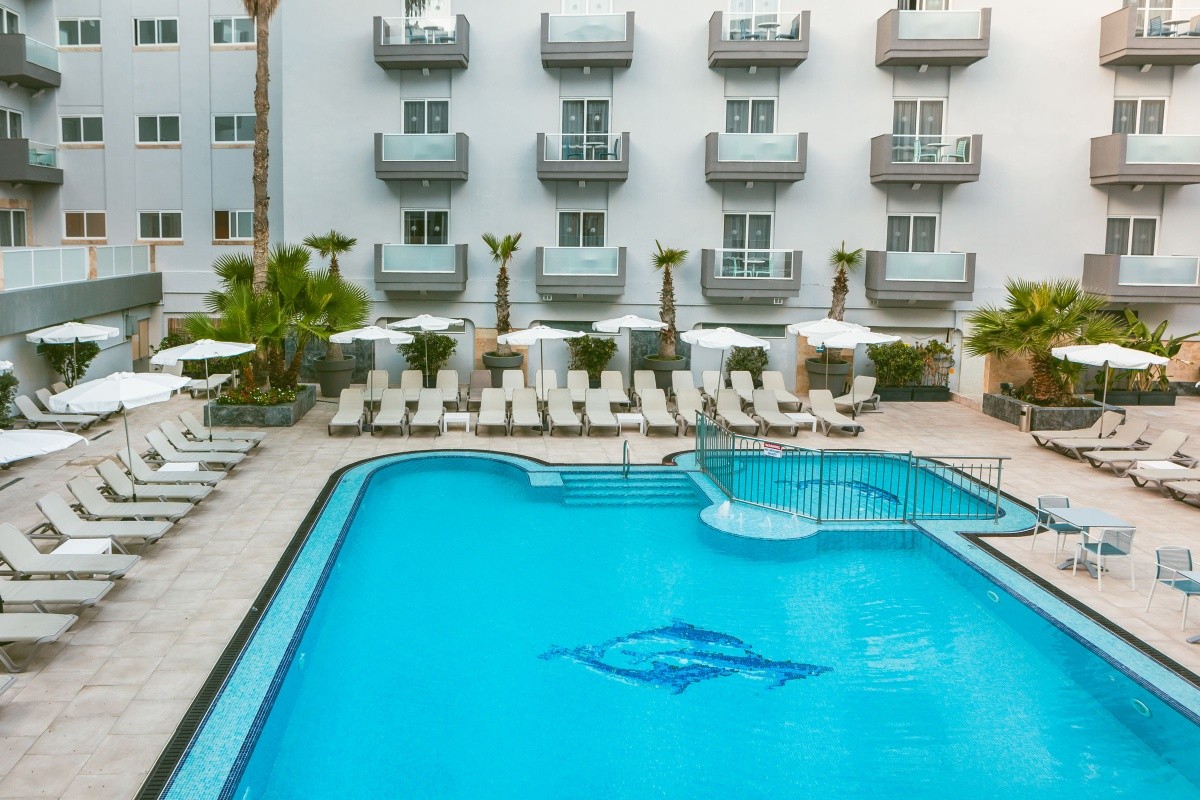 Pebbles Resort (St. Paul's Bay)