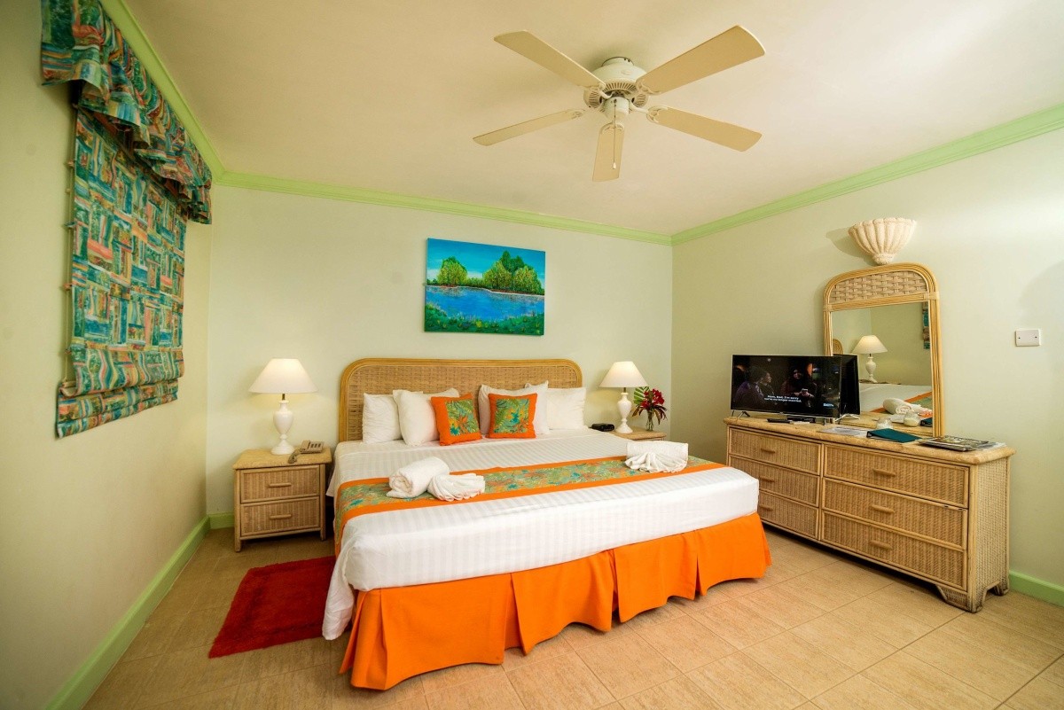Dover Beach Hotel