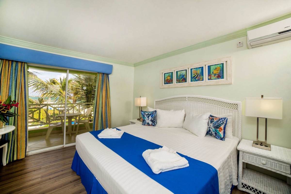 Dover Beach Hotel
