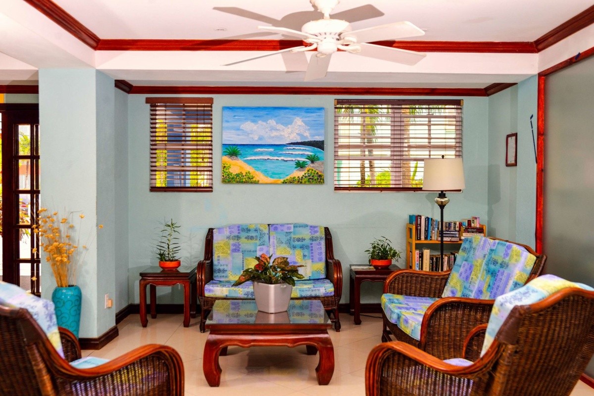 Dover Beach Hotel