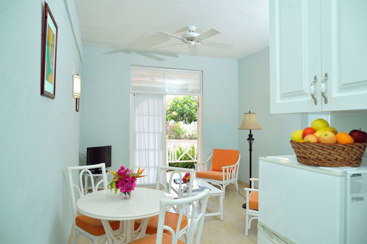 Dover Beach Hotel