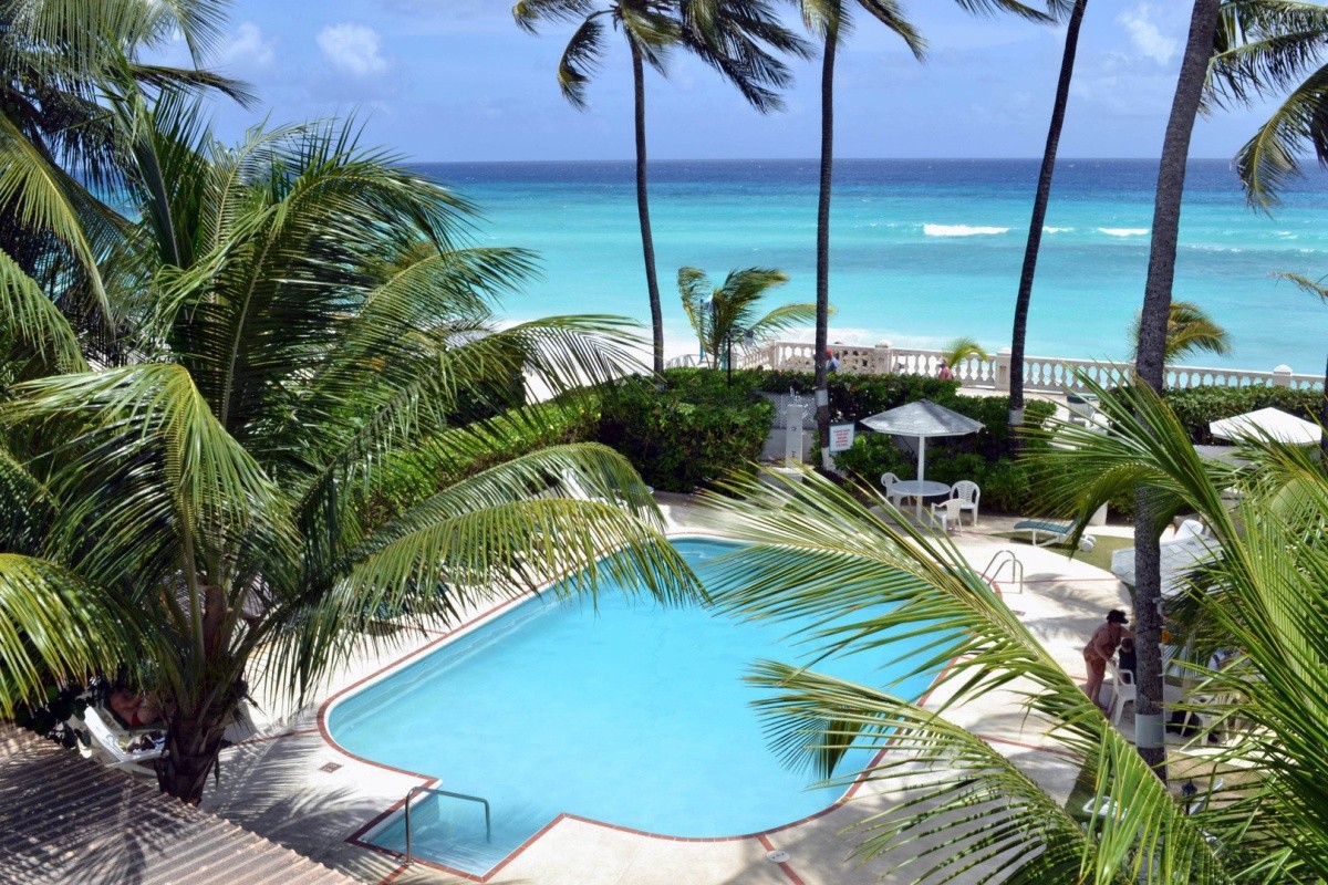 Dover Beach Hotel