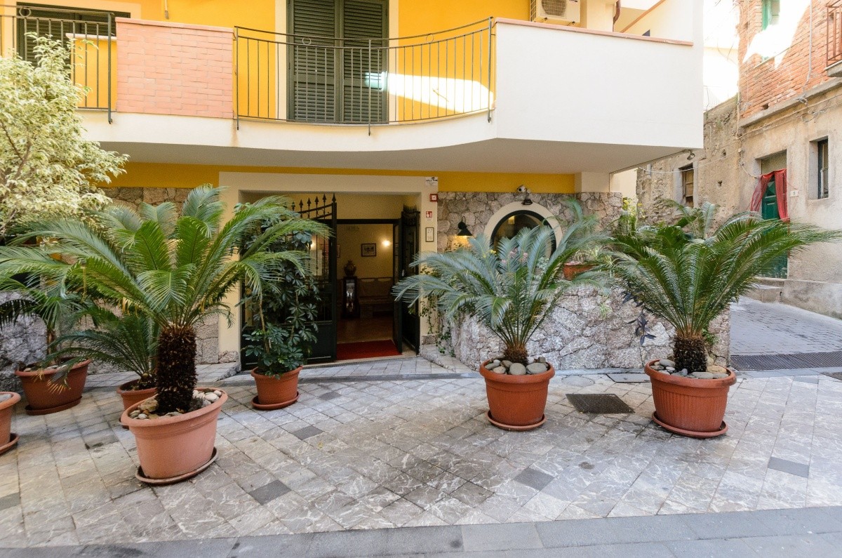 Le Tartarughe Residence