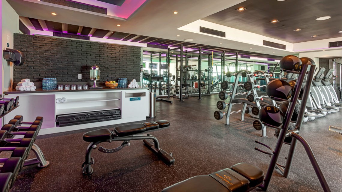 Royalton Chic Suites Cancun Resort & Spa