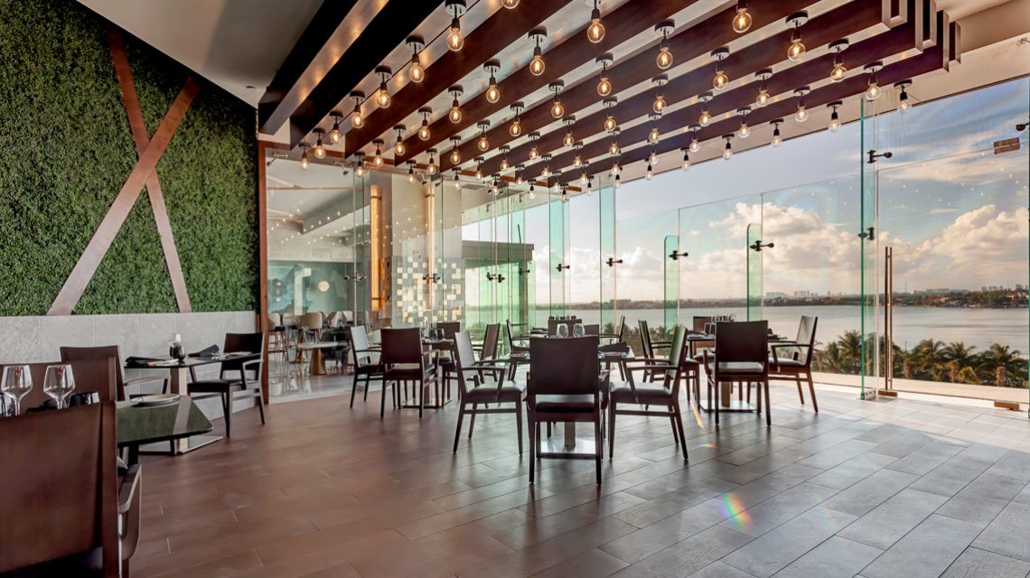 Royalton Chic Suites Cancun Resort & Spa