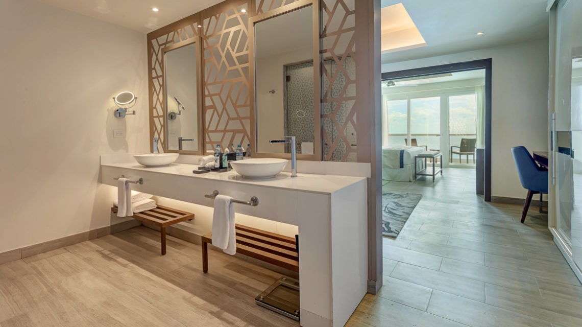 Royalton Chic Suites Cancun Resort & Spa
