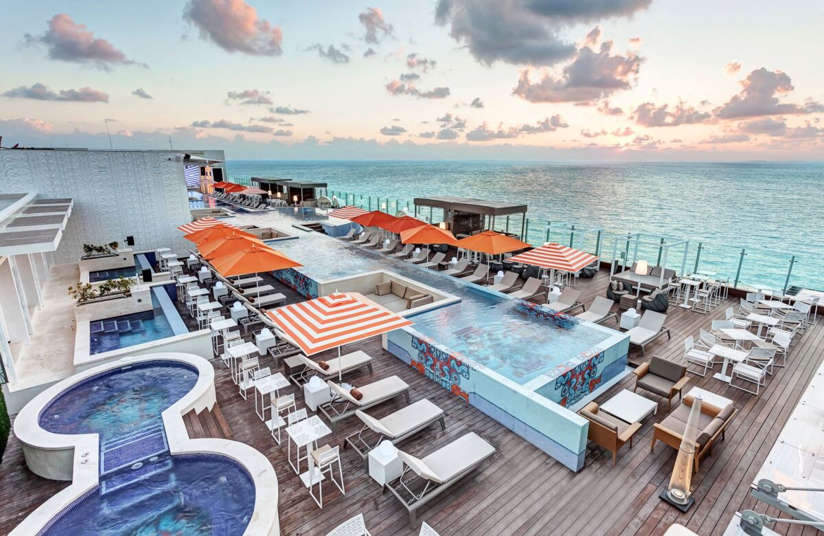 Royalton Chic Suites Cancun Resort & Spa