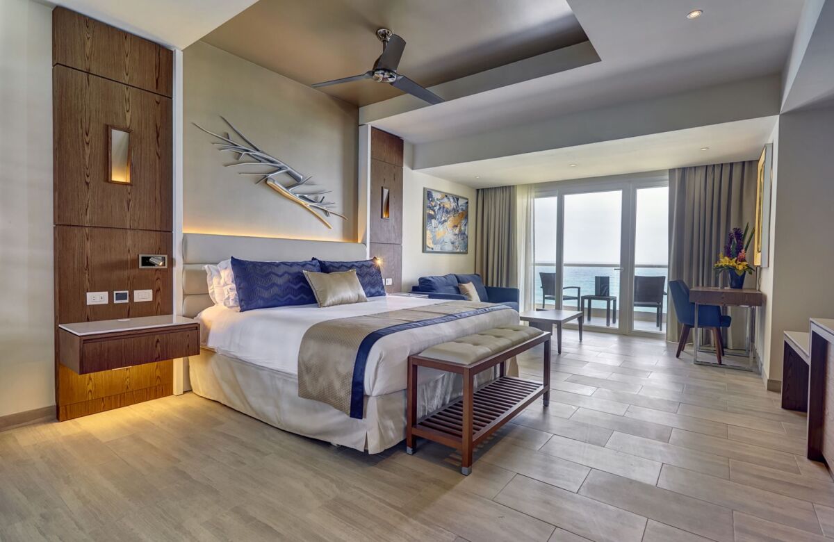 Royalton Chic Suites Cancun Resort & Spa