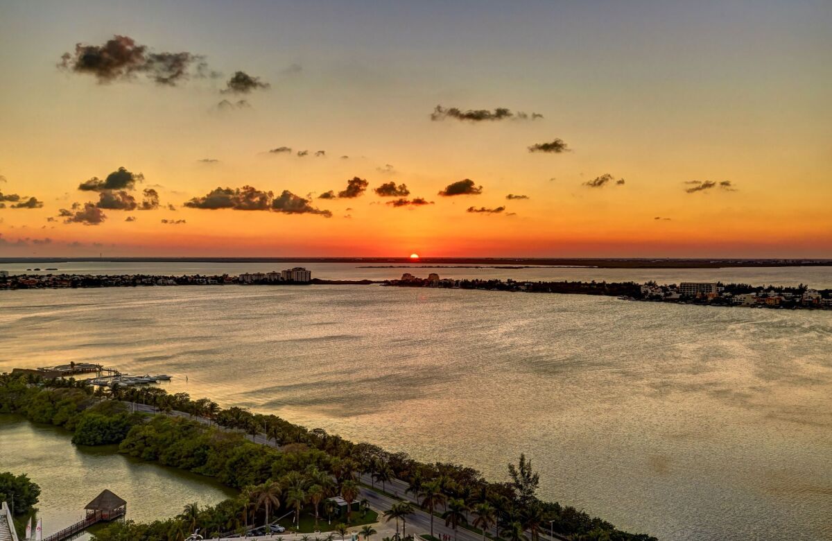 Royalton Chic Suites Cancun Resort & Spa