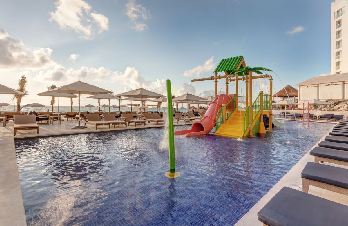 Royalton Chic Suites Cancun Resort & Spa