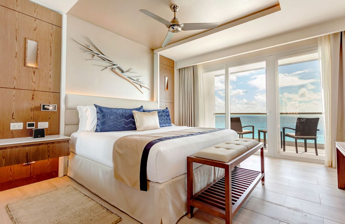 Royalton Chic Suites Cancun Resort & Spa