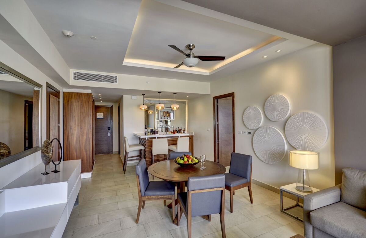 Royalton Chic Suites Cancun Resort & Spa