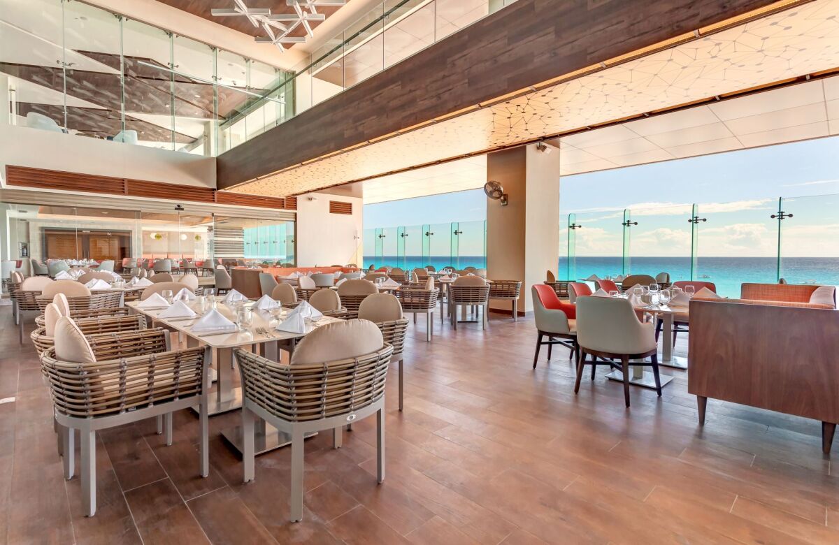 Royalton Chic Suites Cancun Resort & Spa