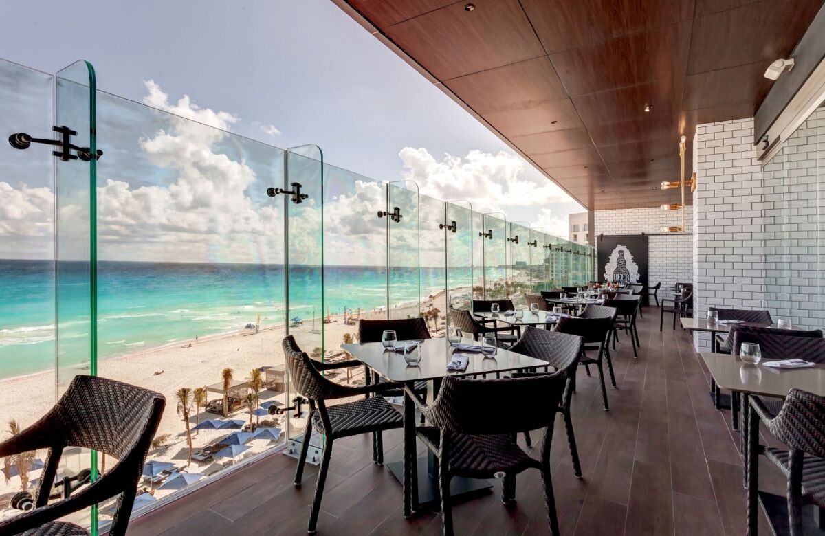 Royalton Chic Suites Cancun Resort & Spa