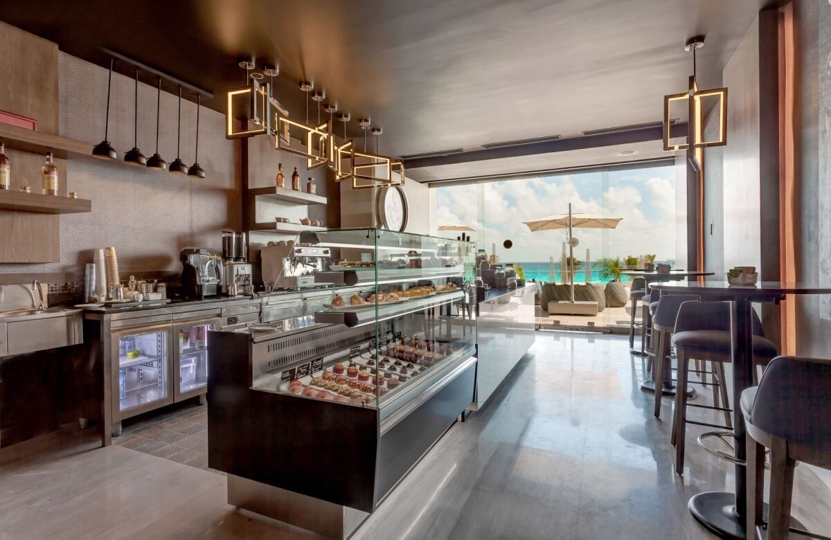 Royalton Chic Suites Cancun Resort & Spa