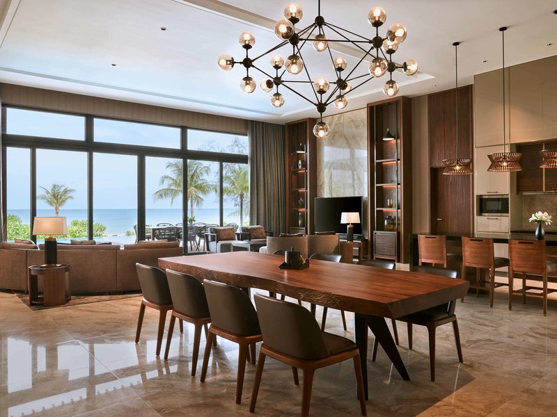 Mövenpick Resort Waverly Phu Quoc