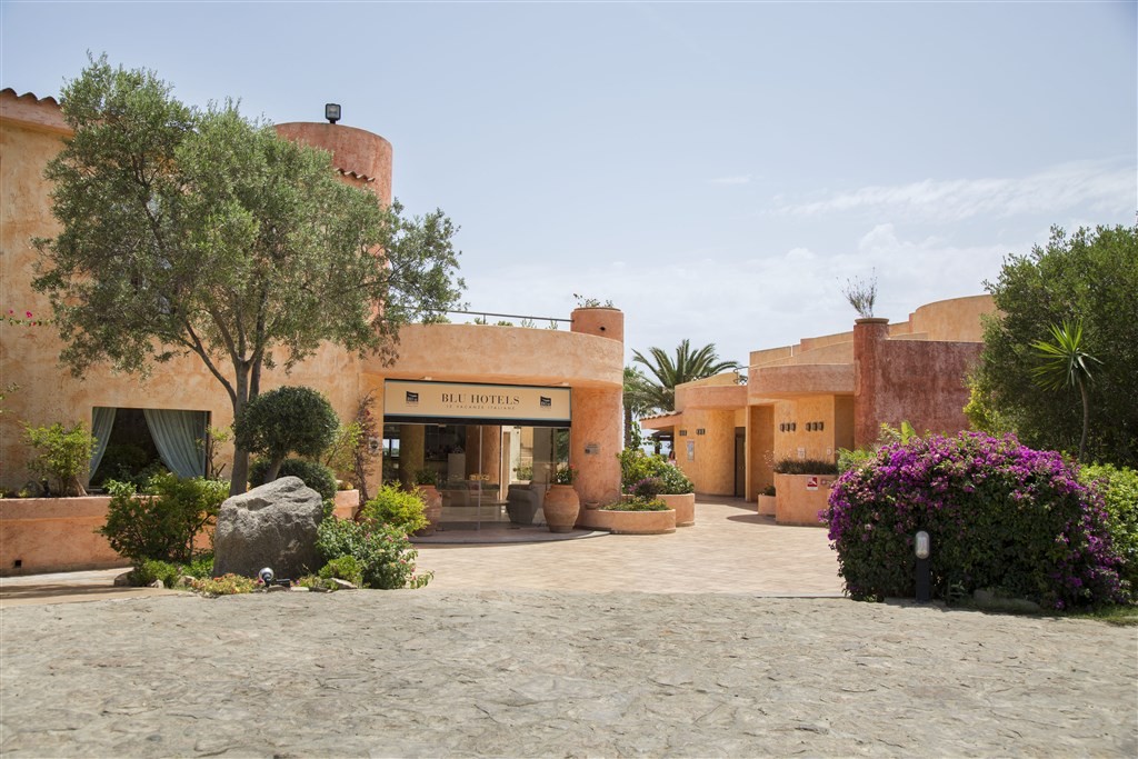 Sant'elmo Beach