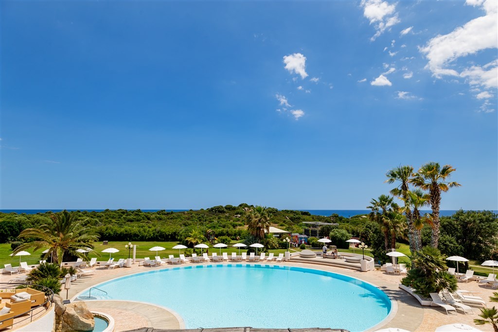 Sant'elmo Beach