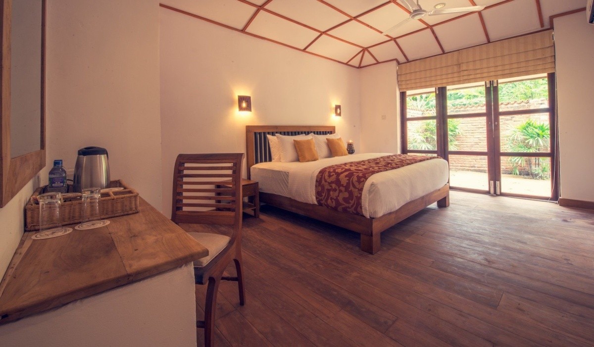 Rathna Holiday Resort