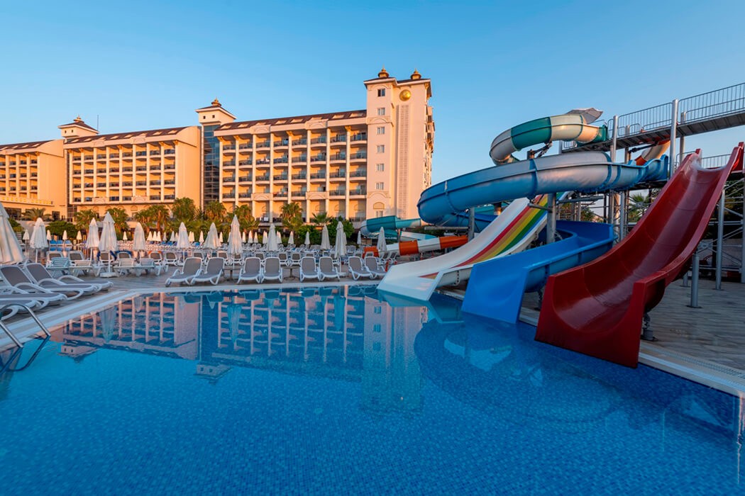 Lake & River Side Hotel & Spa