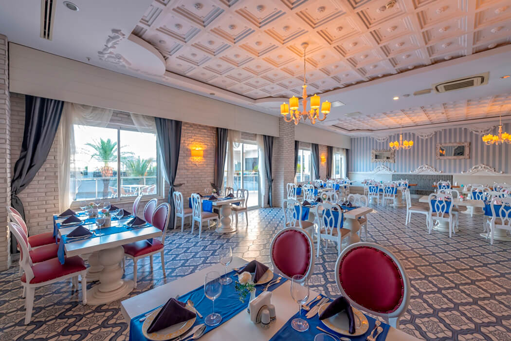 Lake & River Side Hotel & Spa