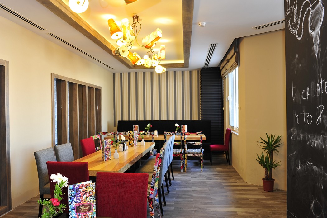 Lake & River Side Hotel & Spa