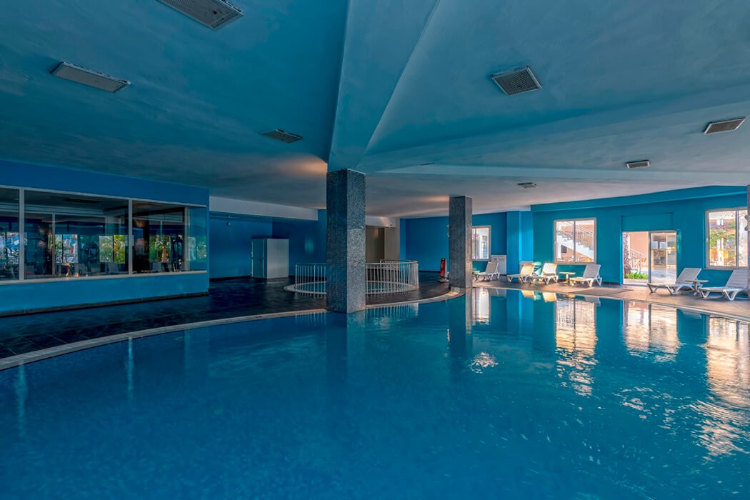 Lake & River Side Hotel & Spa