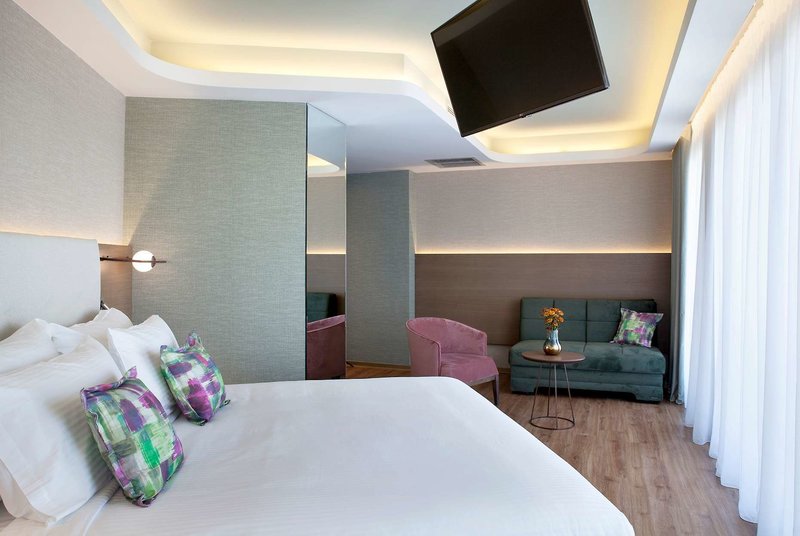 Wyndham Athens Residence