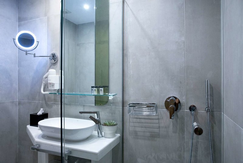 Wyndham Athens Residence