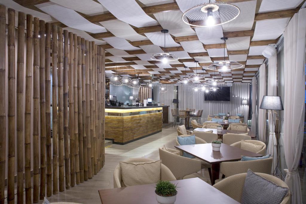Wyndham Athens Residence