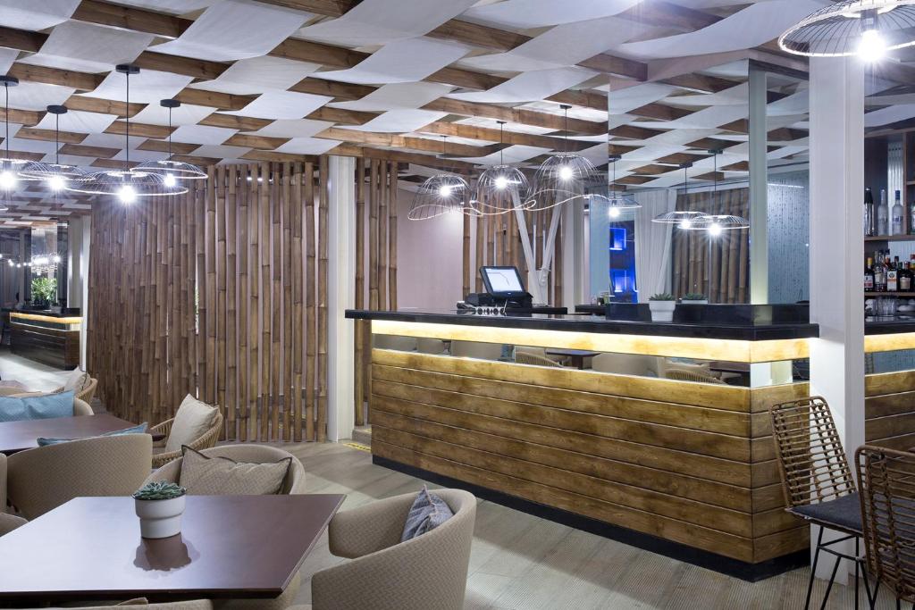 Wyndham Athens Residence