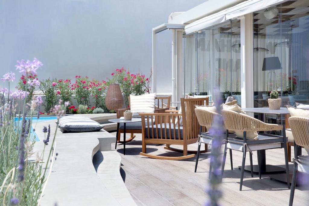 Wyndham Athens Residence