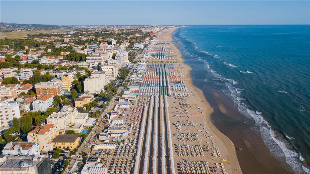 Perly střední Itálie s koupáním v Rimini