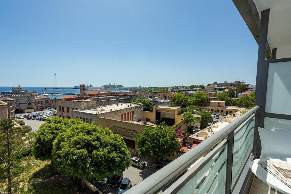 Rhodos Horizon City