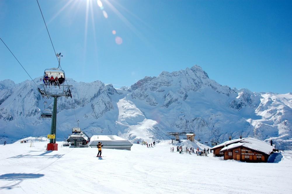 5denní zájezd s dopravou, polopenzí a skipasem v ceně – hotel La Mirandola