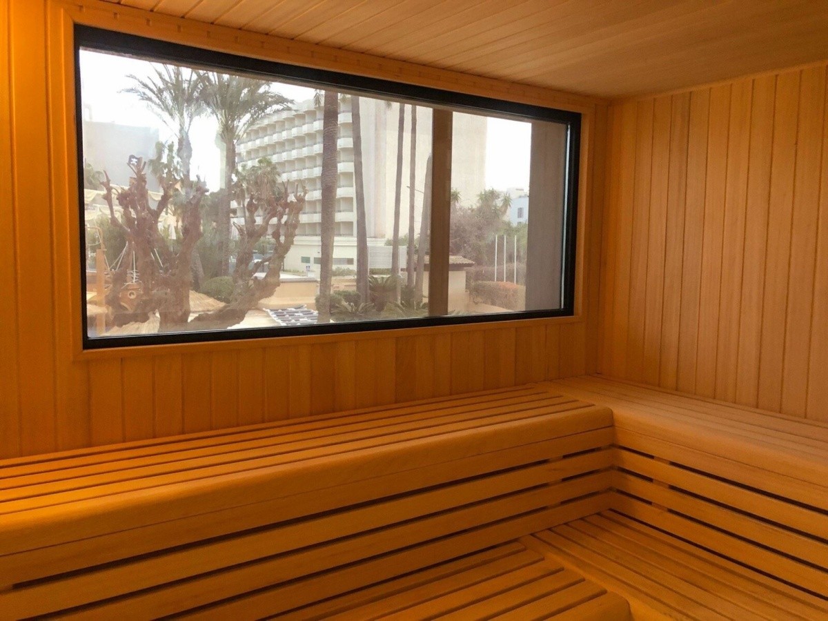 Marins Suites Hotel