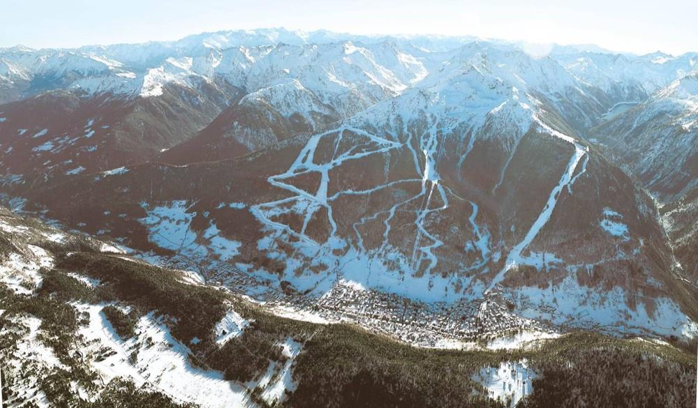 6denní zájezd (denní přejezd) s dopravou, polopenzí a skipasem v ceně – hotel Urri