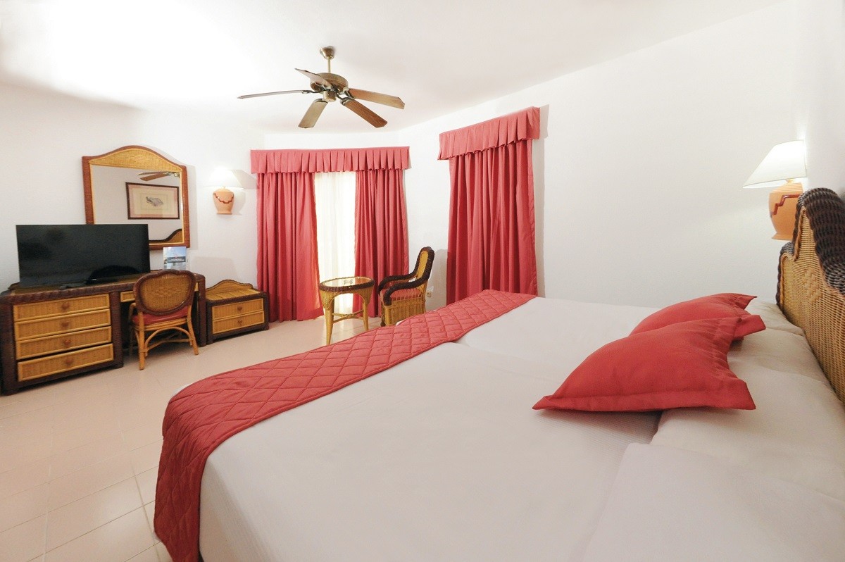 Playabachata Spa Resort