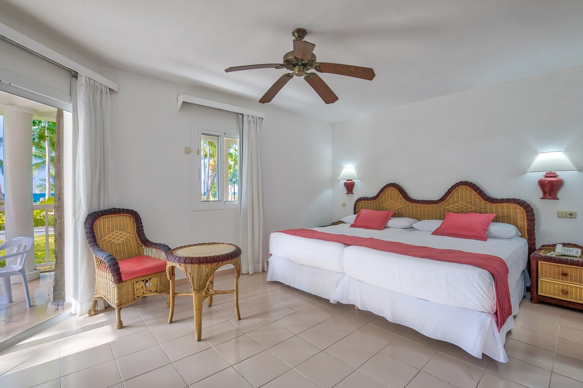 Playabachata Spa Resort