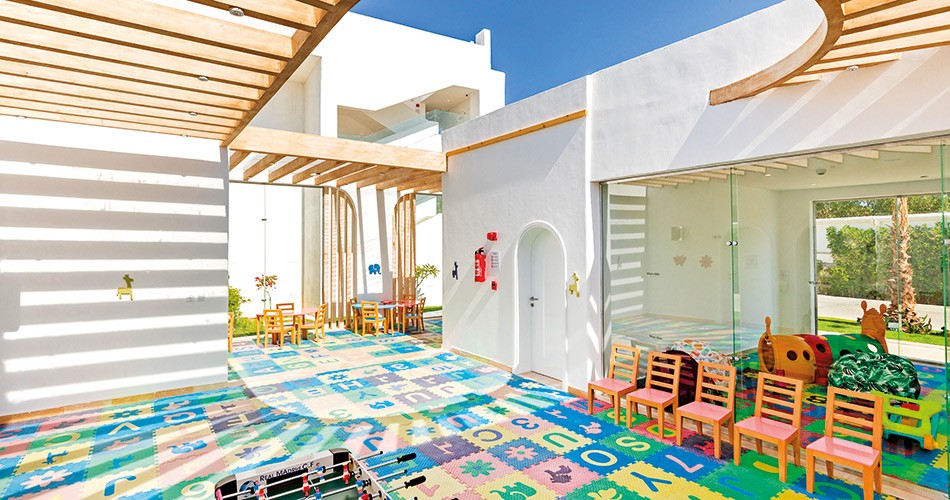 Posh Club By Sunrise White Hills Resort