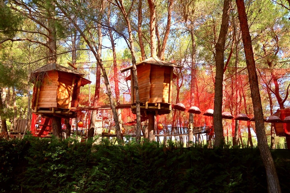 Camping Bi Village
