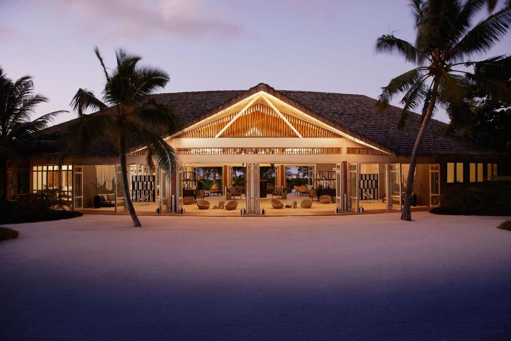 Le Meridien Resort & Spa