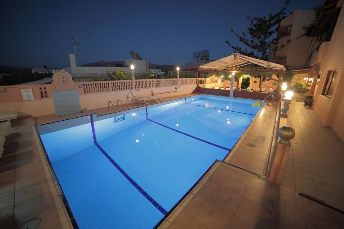 Evina Rooms & Villas
