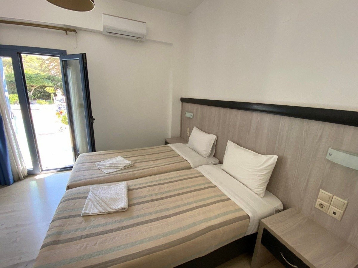 Coral (Heraklion)