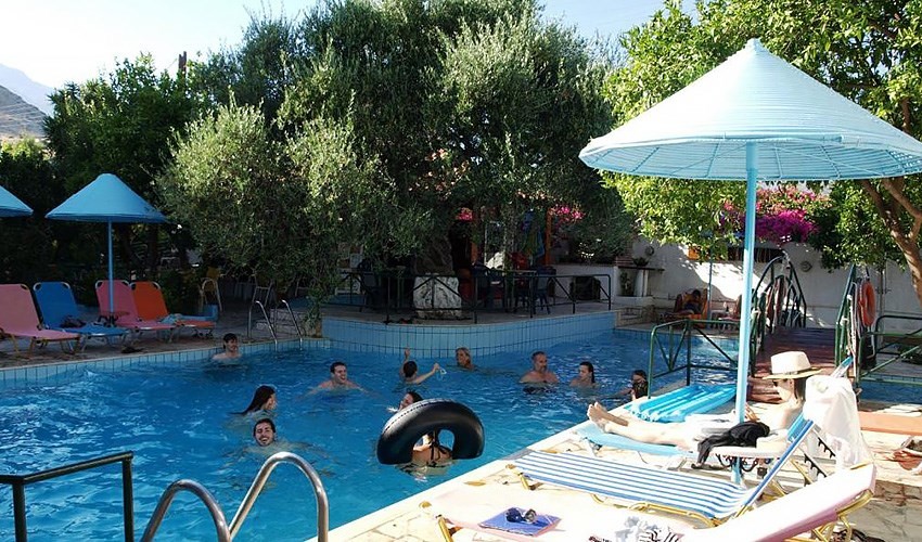 Kastro Hotel