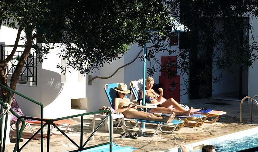 Kastro Hotel