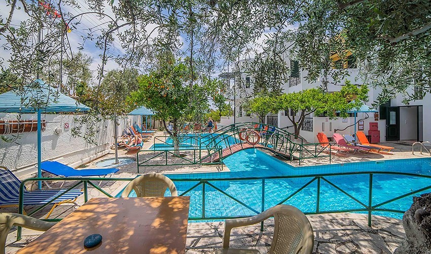 Kastro Hotel