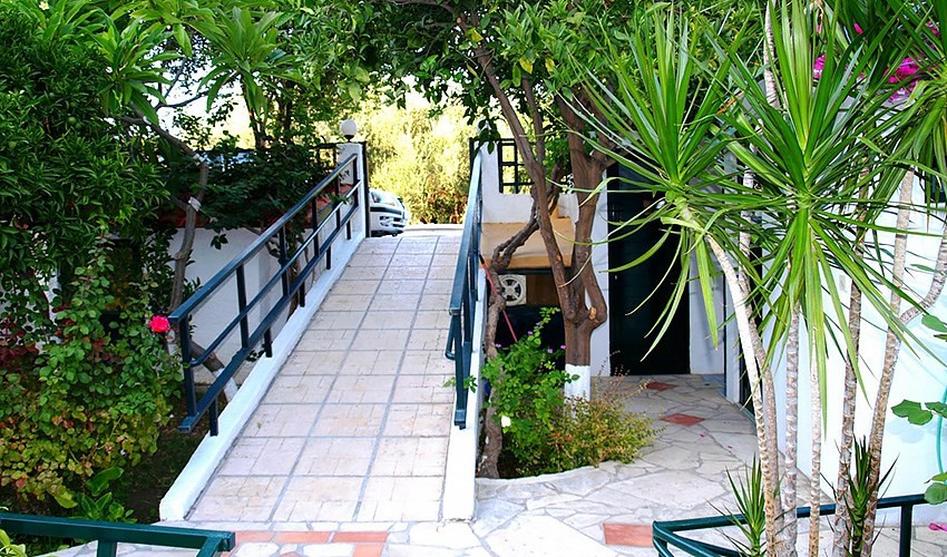 Kastro Hotel
