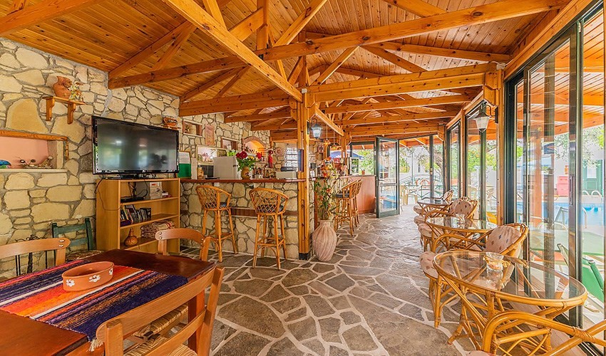 Kastro Hotel