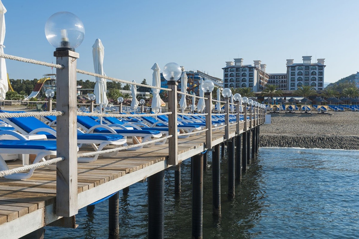 Quattro Beach Spa & Resort